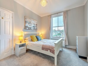 4 bedrooms, free WiFi, bed sheets