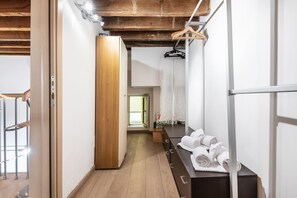 Interior - Matteotti Bilo - One Bedroom Apartment, Sleeps 2 (Firenze)