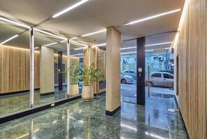 المنشأة من الداخل