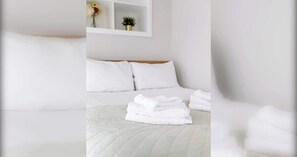 1 bedroom, internet, bed sheets