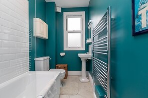 Bathtub