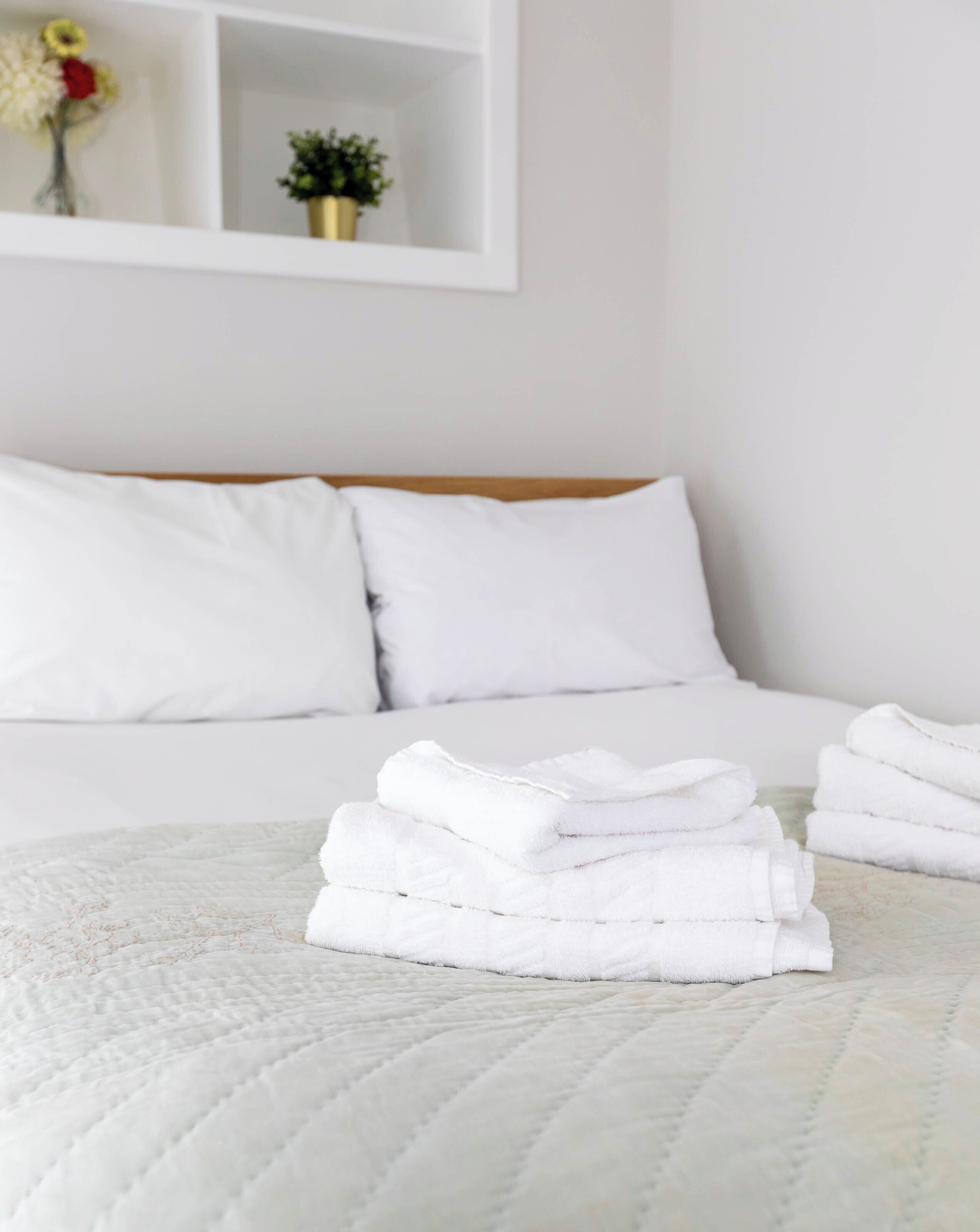 1 bedroom, internet, bed sheets