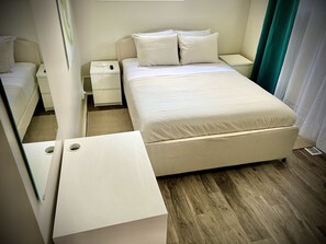 4 chambres, bureau, fer et planche Ă repasser, Wi-Fi