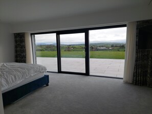 4 habitaciones, escritorio, tabla de planchar con plancha y wifi gratis