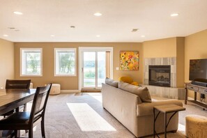 Smart TV, fireplace, DVD player, video library