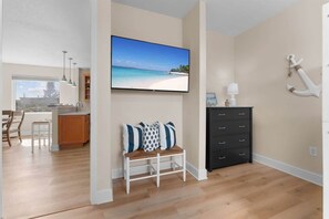 Smart TV, offices