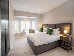 4 habitaciones, wifi gratis y ropa de cama 