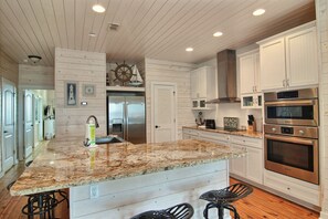 Rumah (3 Bedrooms) | Fasilitas properti