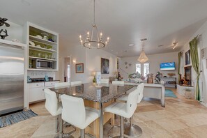 House (5 Bedrooms) | Property amenity