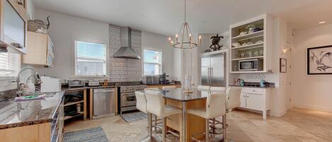 House (5 Bedrooms) | Property amenity