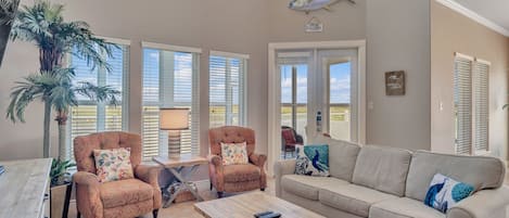 40-inch TV with digital channels