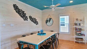 House (4 Bedrooms) | Property amenity