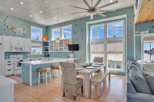 Nauti Beach by Silver Sands Vacation Rentals