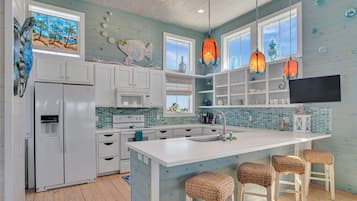 House (5 Bedrooms) | Property amenity