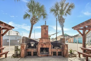 House (3 Bedrooms) | Property amenity