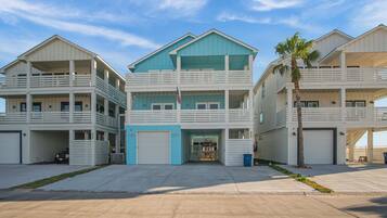 House (6 Bedrooms) | Property amenity