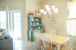 House (3 Bedrooms) | Property amenity