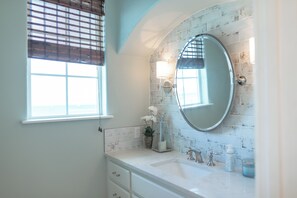 House (3 Bedrooms) | Property amenity