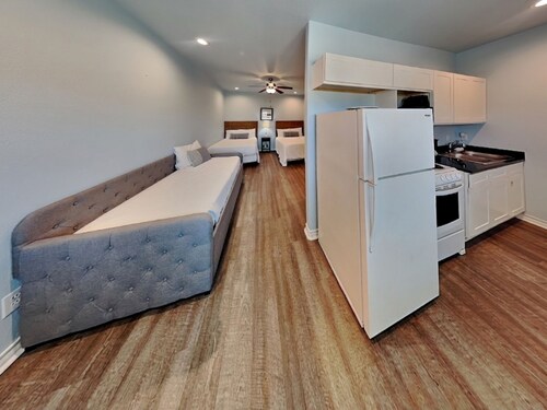 On the Half Shell by Silver Sands Vacation Rentals