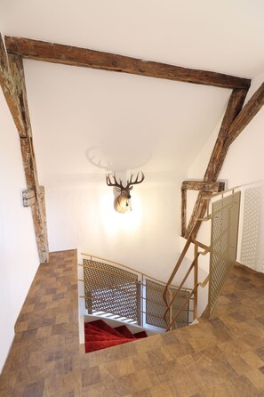 Comfort Studio | Individually decorated, individually furnished, free WiFi, bed sheets - Das Fischer Boardinghouse KF (Kaufbeuren)