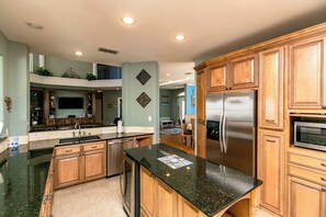 House (5 Bedrooms) | Property amenity