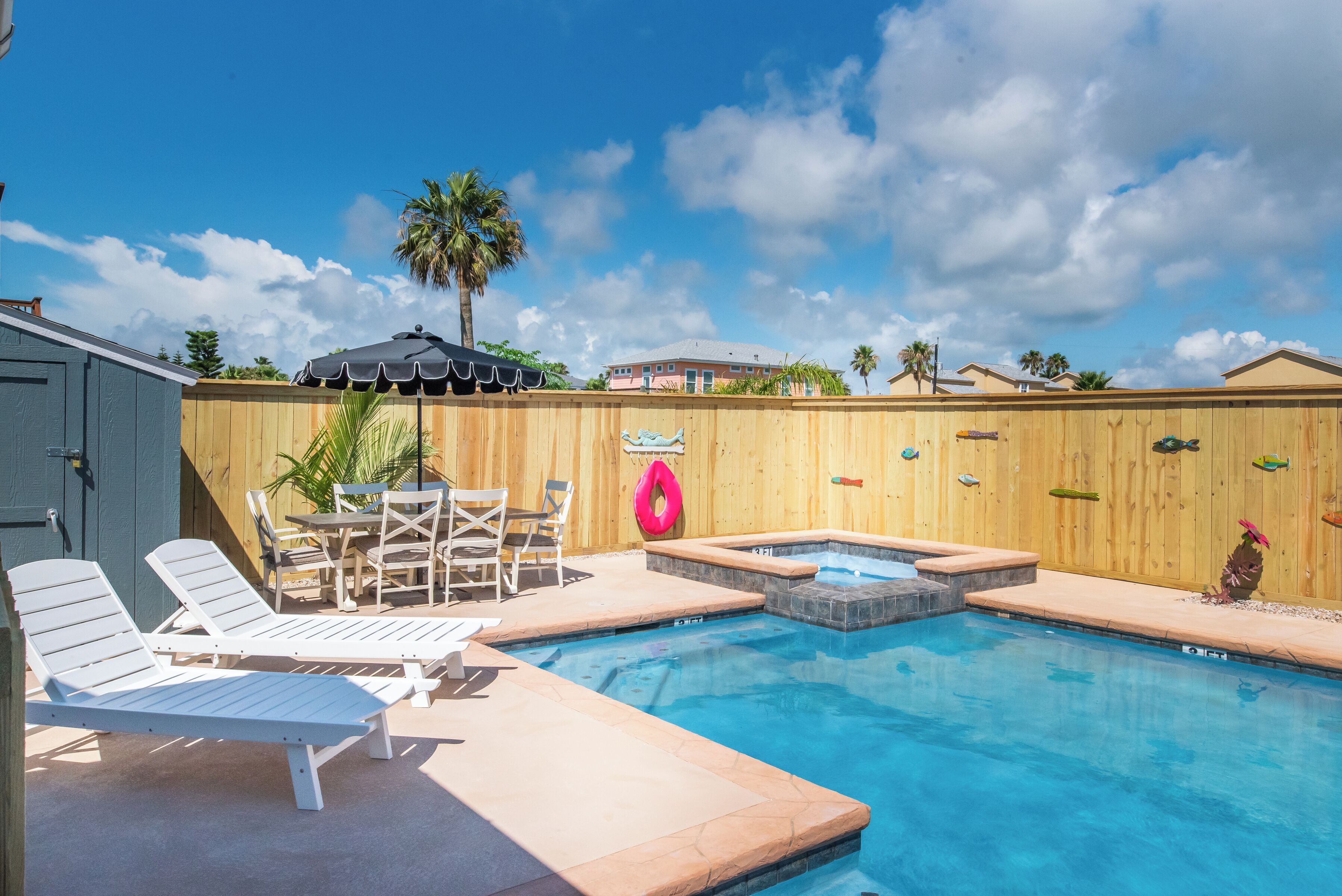 獨棟房 屋 (3 Bedrooms) | 游泳池 | 室外游泳池