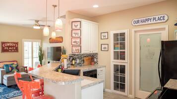 House (3 Bedrooms) | Kemudahan hartanah