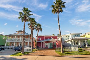 House (4 Bedrooms) | Property amenity - Saltwater Taffy by Silver Sands Vacation Rentals (Port Aransas)
