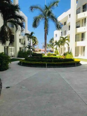 Garden view - CONDO NITTA by TRVL2HM (Nuevo Nayarit)