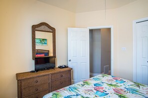 Studio (3 Bedrooms) | Property amenity