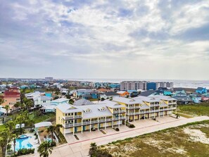 Estudio (3 Bedrooms) | Servicio de la propiedad