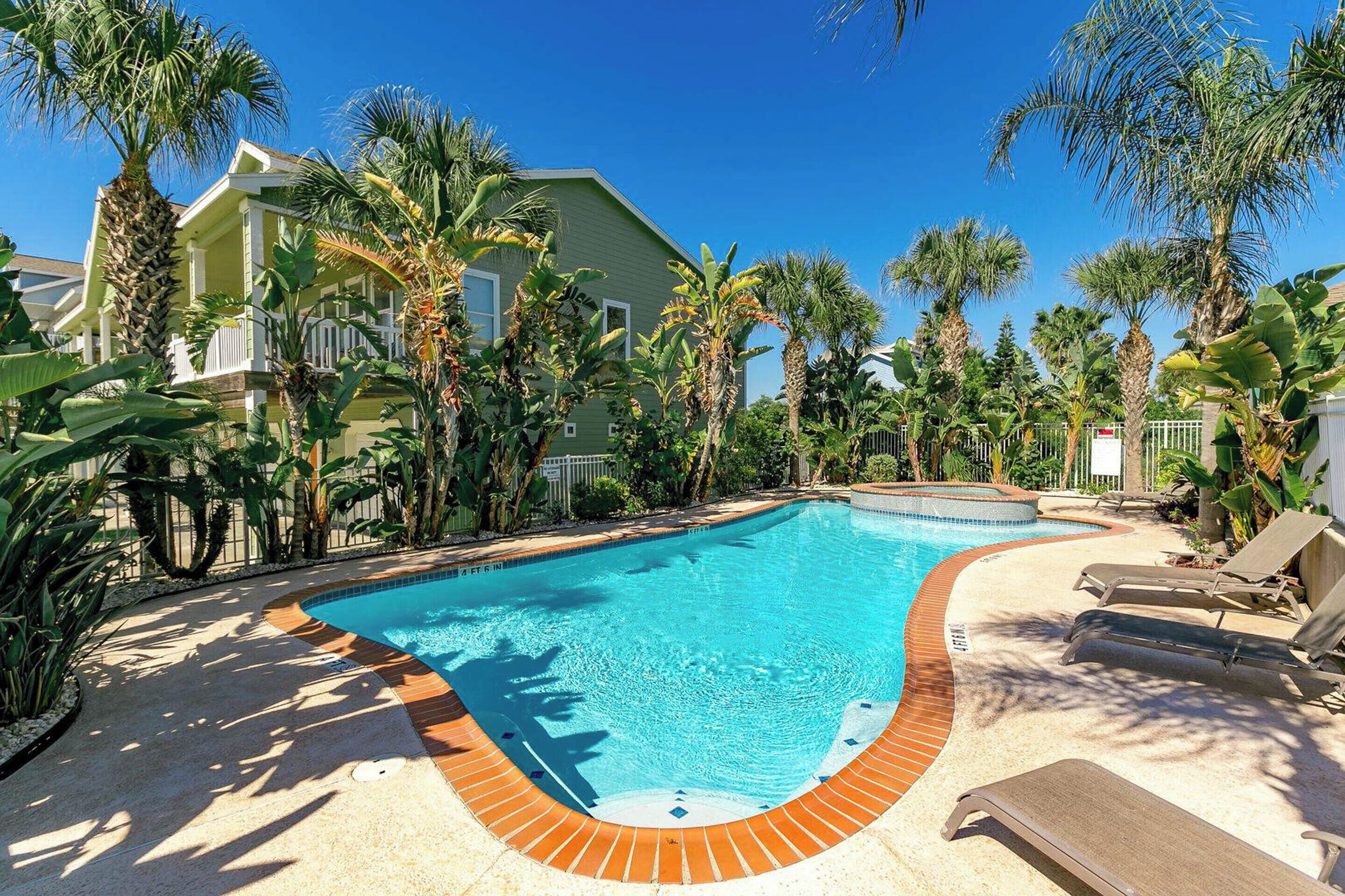 Studio (3 Bedrooms) | Front of property