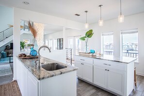 House (5 Bedrooms) | Property amenity