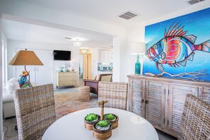 House (5 Bedrooms) | Property amenity