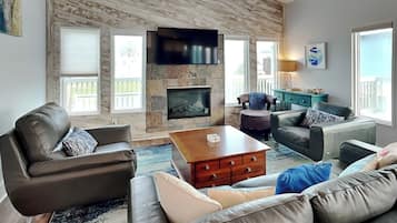 House (3 Bedrooms) | Property amenity