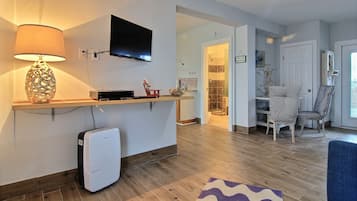 House (3 Bedrooms) | Property amenity