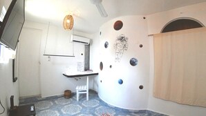 Desk, free WiFi, individually decorated, individually furnished - Kasa Guajira (Playa del Carmen)