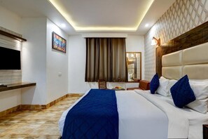Free WiFi - Hotel Nirvana-Near IGI Airport Delhi (New Delhi)