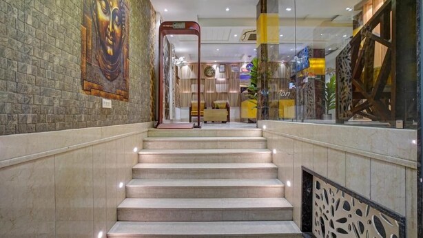 Pintu masuk hartanah