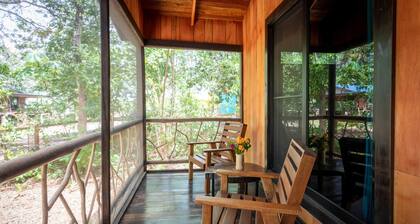 Tapir at Lost Compass Cabanas