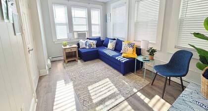 Beachcrest- Easy Walk to Beach, Tropicana and Casinos!