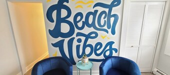 Beachcrest- Easy Walk to Tropicana & Casinos!