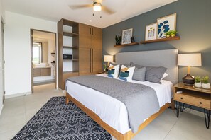 3 bedrooms, desk, iron/ironing board, free WiFi