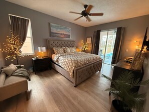 4 makuuhuonetta, työpöytä, silitysrauta/-lauta, ilmainen Wi-Fi