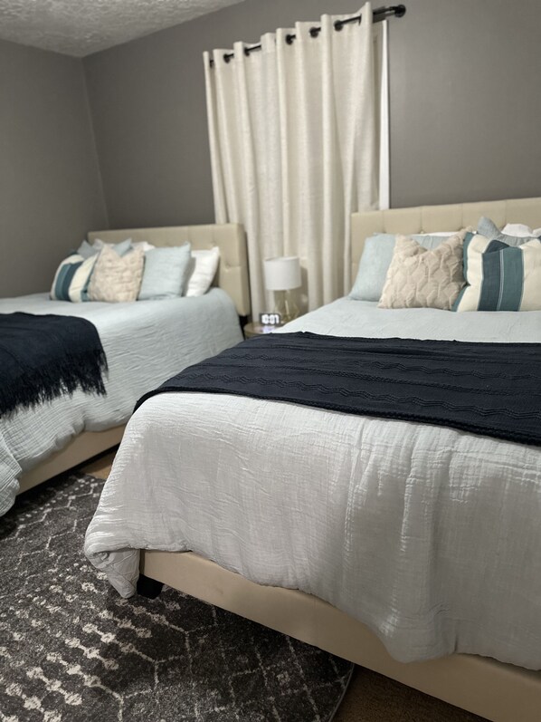 2 bedrooms, iron/ironing board, free WiFi, bed sheets