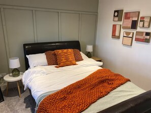 2 soveværelser, strygejern/strygebræt, sengetøj