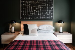 4 Schlafzimmer, Schreibtisch, Bügeleisen/Bügelbrett, Reisekinderbett