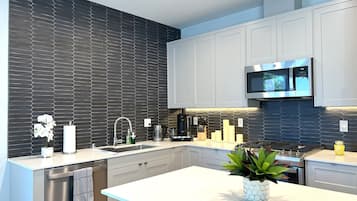 雪櫃、微波爐、焗爐、爐具