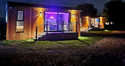 TT Lodges