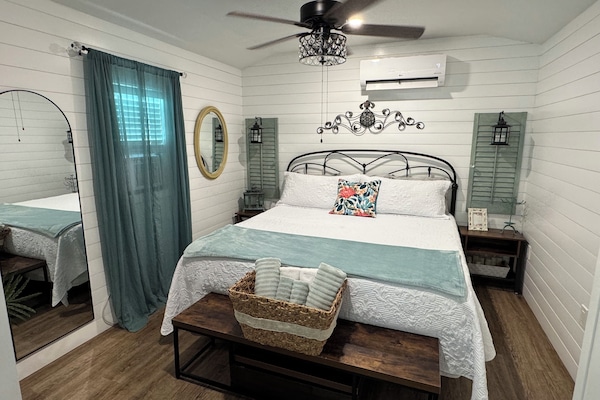 1 bedroom, iron/ironing board, free WiFi, bed sheets